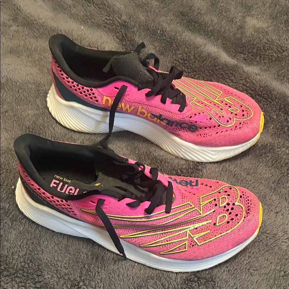 New Balance Women’s Bright Pink and Black FuelCell Running Sneakers